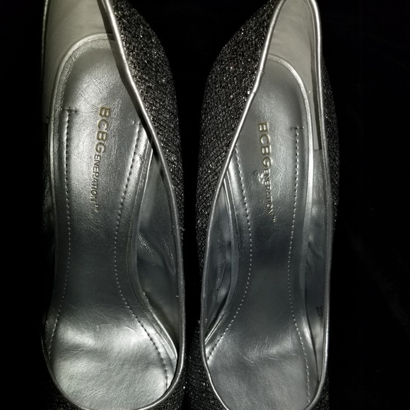 BCBG heels - Picture 5 of 5